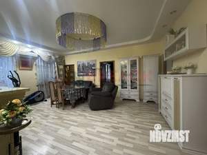 Дом 450м&sup2;, 2-этажный, участок 5 сот.  