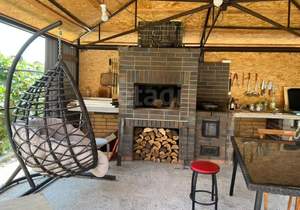 Дом 164м&sup2;, 3-этажный, участок 6 сот.  