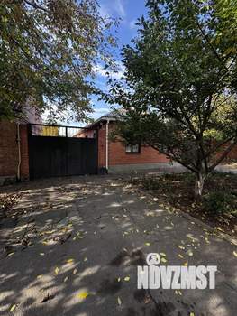 Дом 101м&sup2;, 1-этажный, участок 4 сот.  