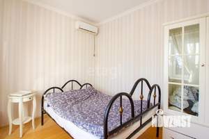 Дом 235м&sup2;, 2-этажный, участок 8 сот.  