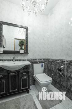 Дом 490м², 2-этажный, участок 10 сот.  