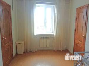 Дом 140м², 2-этажный, участок 3 сот.  