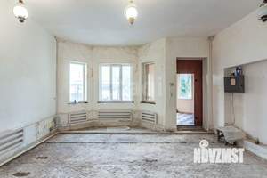 Дом 295м², 2-этажный, участок 4 сот.  