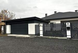 Дом 230м&sup2;, 2-этажный, участок 10 сот.  