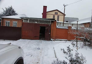 Дом 180м&sup2;, 2-этажный, участок 3 сот.  