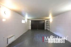 Дом 250м², 3-этажный, участок 8 сот.  