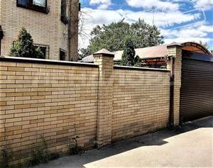 Дом 175м&sup2;, 2-этажный, участок 4 сот.  