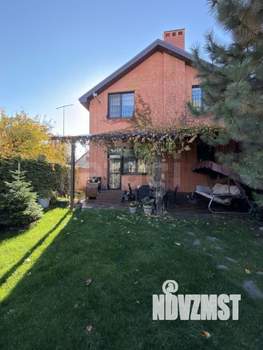 Дом 130м², 2-этажный, участок 3 сот.  