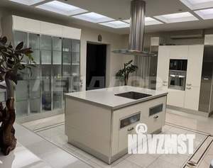 Дом 506м², 3-этажный, участок 7 сот.  