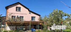 Дом 180м², 2-этажный, участок 8 сот.  