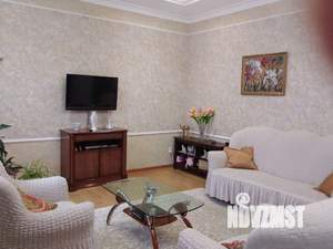 Дом 126м&sup2;, 2-этажный, участок 3 сот.  