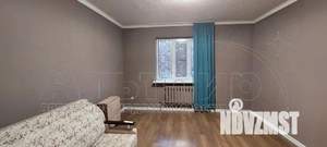 Дом 220м&sup2;, 2-этажный, участок 3 сот.  