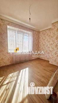 Дом 378м&sup2;, 2-этажный, участок 6 сот.  