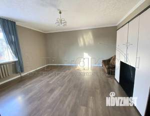 Дом 220м&sup2;, 2-этажный, участок 3 сот.  