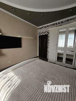 Дом 242м&sup2;, 3-этажный, участок 4 сот.  