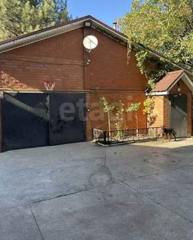 Дом 238м&sup2;, 2-этажный, участок 6 сот.  