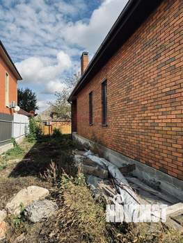 Дом 170м&sup2;, 1-этажный, участок 6 сот.  