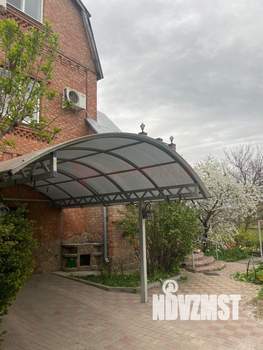 Дом 220м&sup2;, 3-этажный, участок 6 сот.  