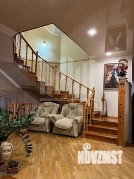 Дом 450м², 3-этажный, участок 5 сот.  
