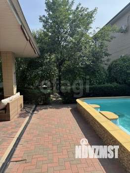 Дом 270м², 3-этажный, участок 6 сот.  