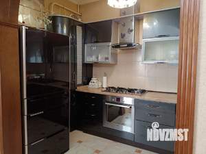 Дом 450м², 2-этажный, участок 6 сот.  