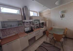 Дом 286м&sup2;, 2-этажный, участок 3 сот.  