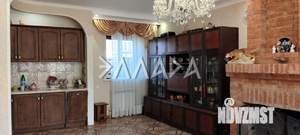 Дом 178м&sup2;, 3-этажный, участок 6 сот.  