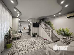 Дом 100м², 2-этажный, участок 3 сот.  