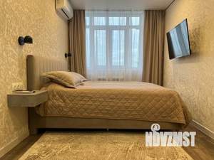 1-к квартира, посуточно, 40м2, 12/18 этаж