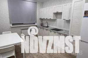 1-к квартира, посуточно, 45м2, 8/10 этаж