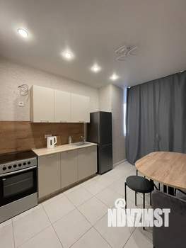 1-к квартира, посуточно, 40м2, 7/25 этаж