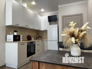 1-к квартира, посуточно, 45м2, 21/25 этаж