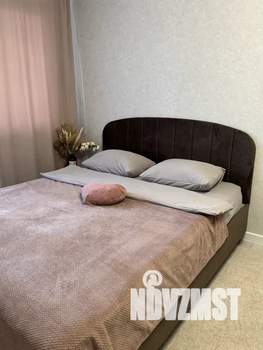 Студия квартира, посуточно, 35м2, 3/17 этаж