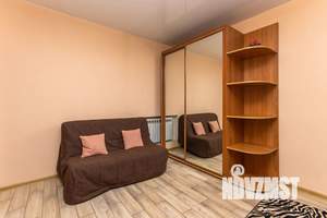 Студия квартира, посуточно, 40м2, 1/3 этаж