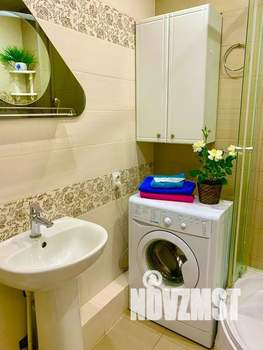 Студия квартира, посуточно, 35м2, 7/10 этаж