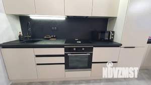 Студия квартира, посуточно, 45м2, 15/24 этаж