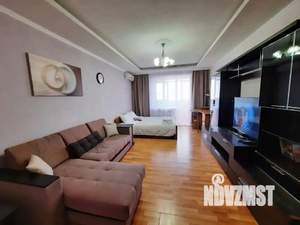 1-к квартира, посуточно, 55м2, 1/1 этаж