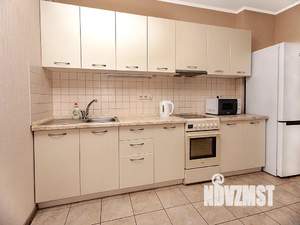 1-к квартира, посуточно, 42м2, 12/22 этаж