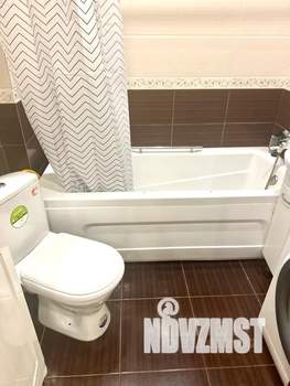 Студия квартира, посуточно, 42м2, 3/15 этаж