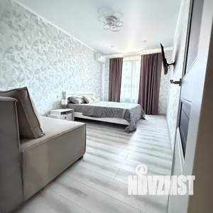 1-к квартира, посуточно, 38м2, 8/20 этаж