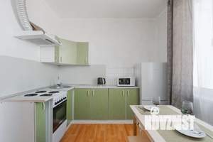 1-к квартира, посуточно, 40м2, 5/18 этаж