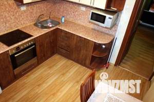 1-к квартира, посуточно, 42м2, 2/17 этаж