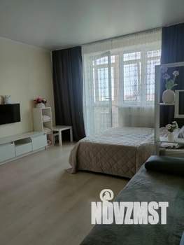 Студия квартира, посуточно, 30м2, 21/23 этаж