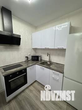 Студия квартира, посуточно, 31м2, 17/24 этаж