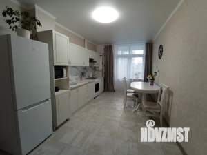 2-к квартира, посуточно, 71м2, 1/20 этаж