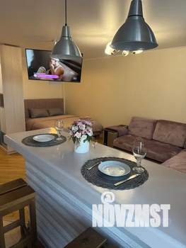 Студия квартира, посуточно, 35м2, 21/25 этаж