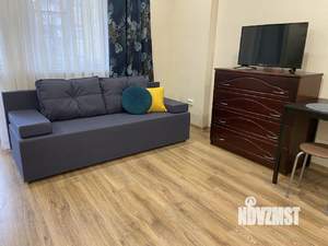 Студия квартира, посуточно, 35м2, 5/24 этаж