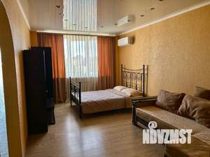 1-к квартира, посуточно, 42м2, 15/20 этаж