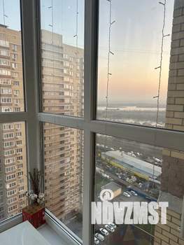 Студия квартира, посуточно, 28м2, 19/20 этаж