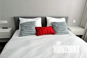 1-к квартира, посуточно, 40м2, 9/24 этаж
